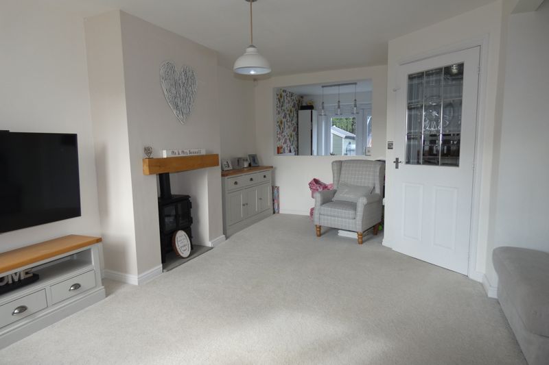Lounge- click for photo gallery